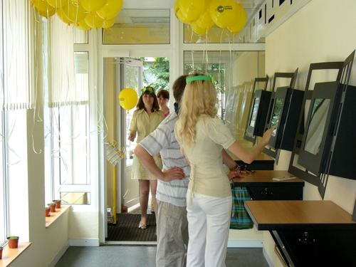 Открытие информационного зала в офисе КАМЕЛОТ