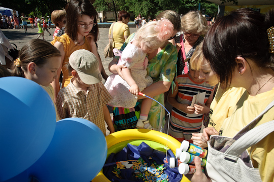 Будущие рыболовы уже присматривают себе рыбок