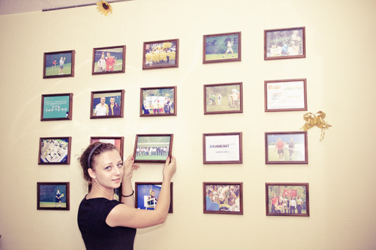 Фотографии всех памятных событий прошедшего года теперь красуются здесь