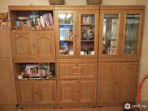 отдам даром воронеж. гарнитур дерево мебельный для гостиной кукольный гдр. отдам даром севастополь. старинная мебель даром. диван в хорошем состоянии.