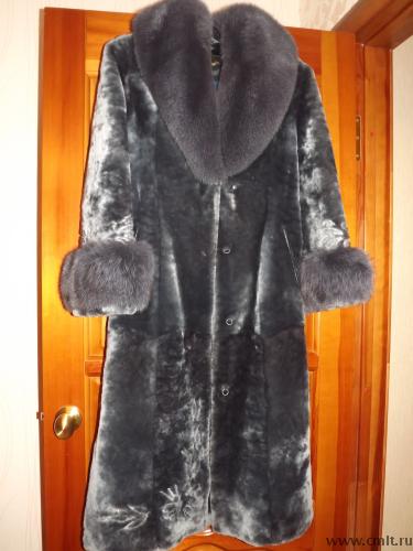 Мутон авито. Шуба автоледи из мутона. Шуба мутоновая с капюшоном из песца. Мутоновые шубы на авито. Шубы луганск.