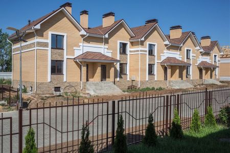 Таунхаусы в коттеджном поселке Лесково
