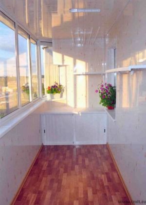 Отделка балкона пластиковыми панелями