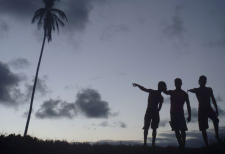 Как понравиться его друзьям