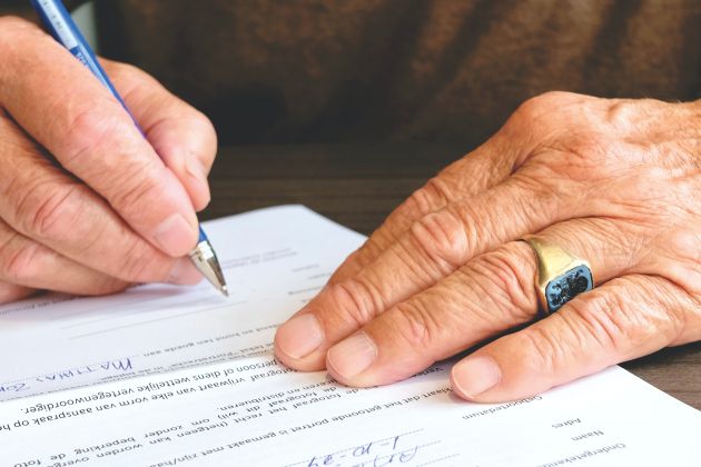 Налоговая инспекция с особой тщательностью проверяет куплю-продажу между родными