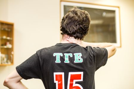 Наклон головы во время разговора